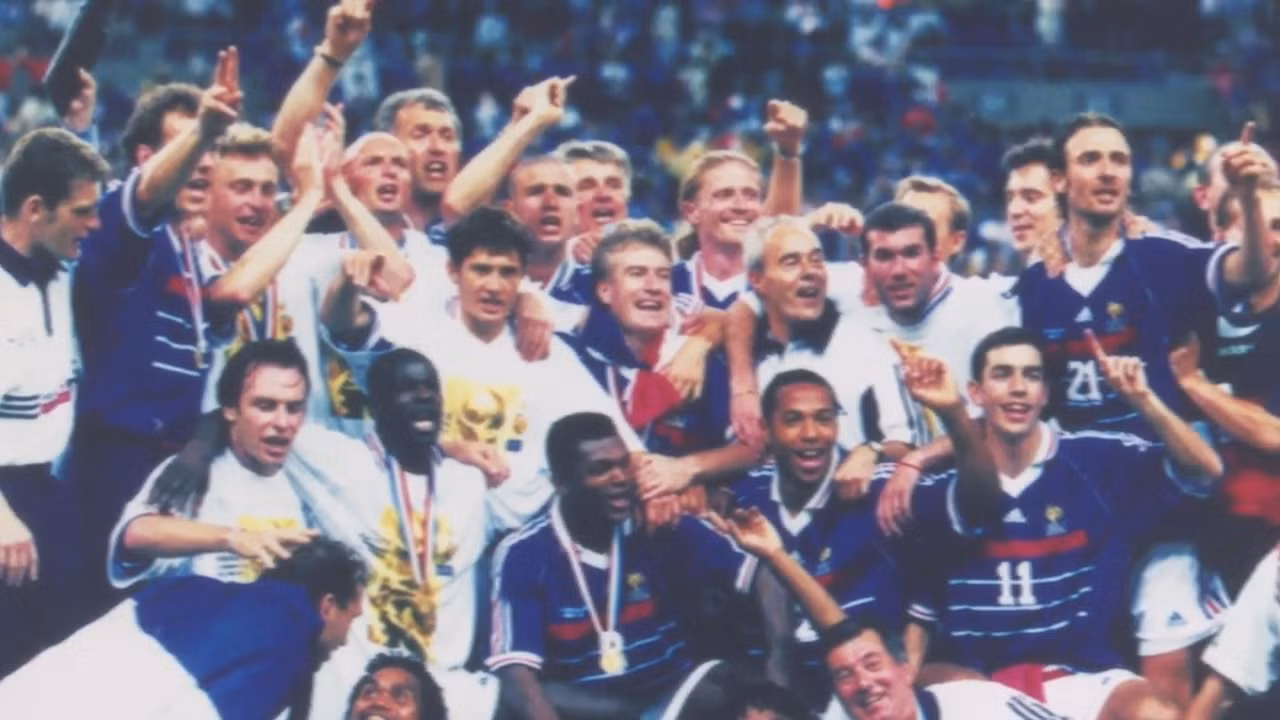 Những khoảnh khắc làm nên huyền thoại Les Bleus