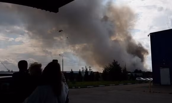 Ukraine thực hiện cuộc tấn công quy mô lớn bằng UAV nhắm vào vùng Moskva hồi tháng 9/2026. Ảnh: AnadoluAgency/X