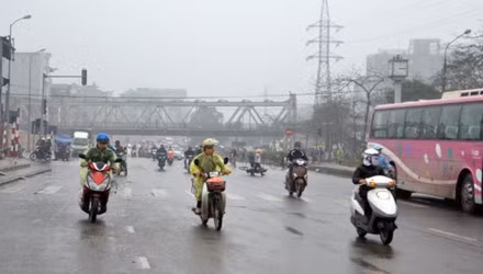 Bắc Bộ mưa dông kéo dài ảnh 1