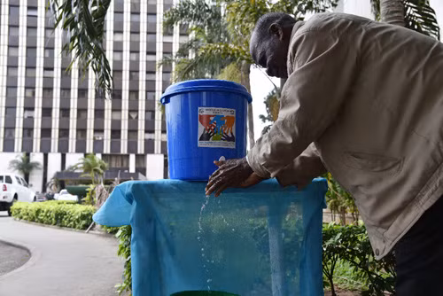 Một tỉnh Liberia 'nội bất xuất ngoại bất nhập' vì dịch Ebola ảnh 1