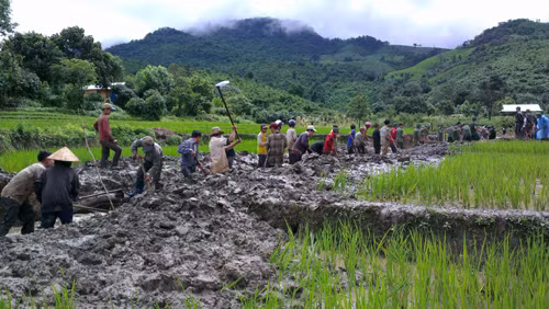 Kon Tum: Thiên tai, sạt lở có lỗi... của con người ảnh 1