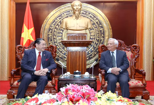 Phó Chủ tịch Quốc hội Uông Chu Lưu tiếp Chủ tịch Hội đồng Hòa bình hòa giải châu Á ảnh 1