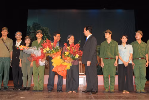 Biểu diễn nhiều tác phẩm kinh điển của Lưu Quang Vũ ảnh 1