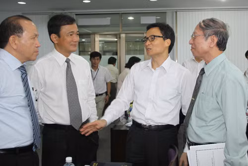 Phải bắt đầu từ đổi mới tư duy dạy và học ảnh 1