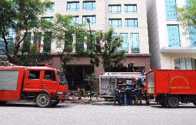 Hỏa hoạn tại tầng hầm tòa nhà Ngân hàng Nhà nước ảnh 1