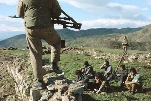 Armenia và Azerbaijan bên bờ vực chiến tranh ảnh 2