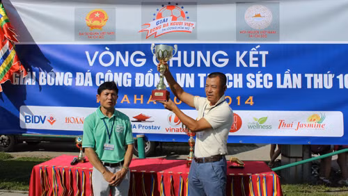 Giải Bóng đá cộng đồng thu hút người Việt tại Séc ảnh 3