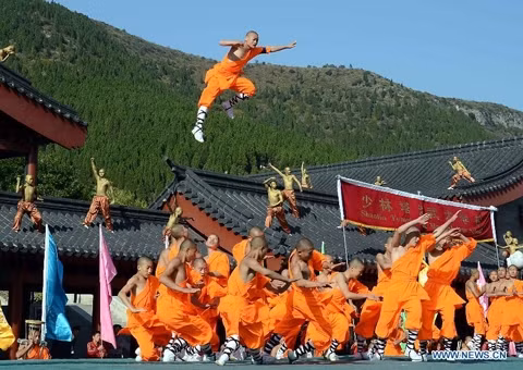 Võ sinh Thiếu Lâm phô diễn tuyệt chiêu ảnh 7