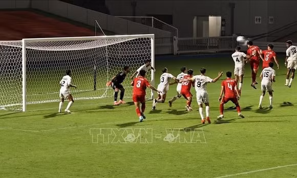 HLV Đinh Hồng Vinh đánh giá cao tinh thần thi đấu của U23 Việt Nam