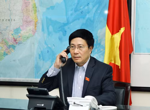 Phó Thủ tướng Phạm Bình Minh điện đàm với Ngoại trưởng Mỹ về Biển Đông ảnh 1