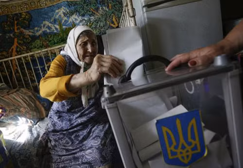 Những hình ảnh bầu cử tổng thống ở Ukraine ảnh 3