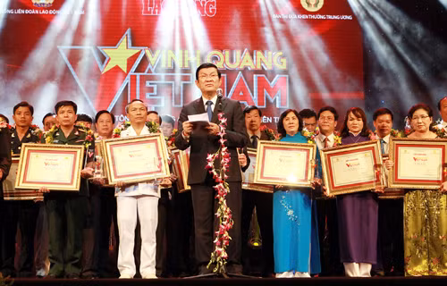 Phát biểu của Chủ tịch nước tại Chương trình Vinh quang Việt Nam ảnh 1