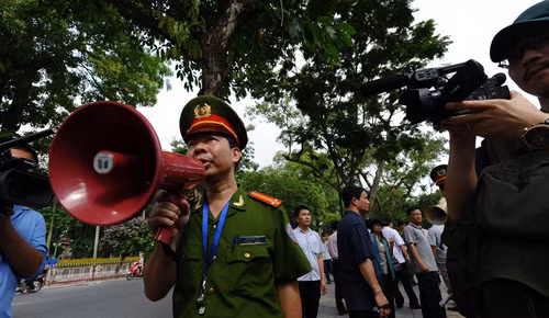 Bloomberg: Nhà đầu tư nước ngoài hoàn toàn tin tưởng thị trường Việt Nam ảnh 1