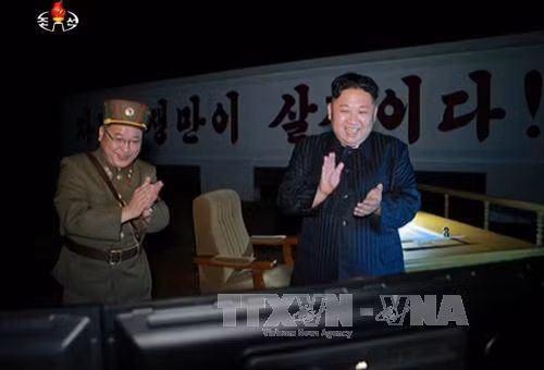 Triều Tiên phóng tên lửa ICBM xong, nỗi lo mới bất ngờ xuất hiện ảnh 1