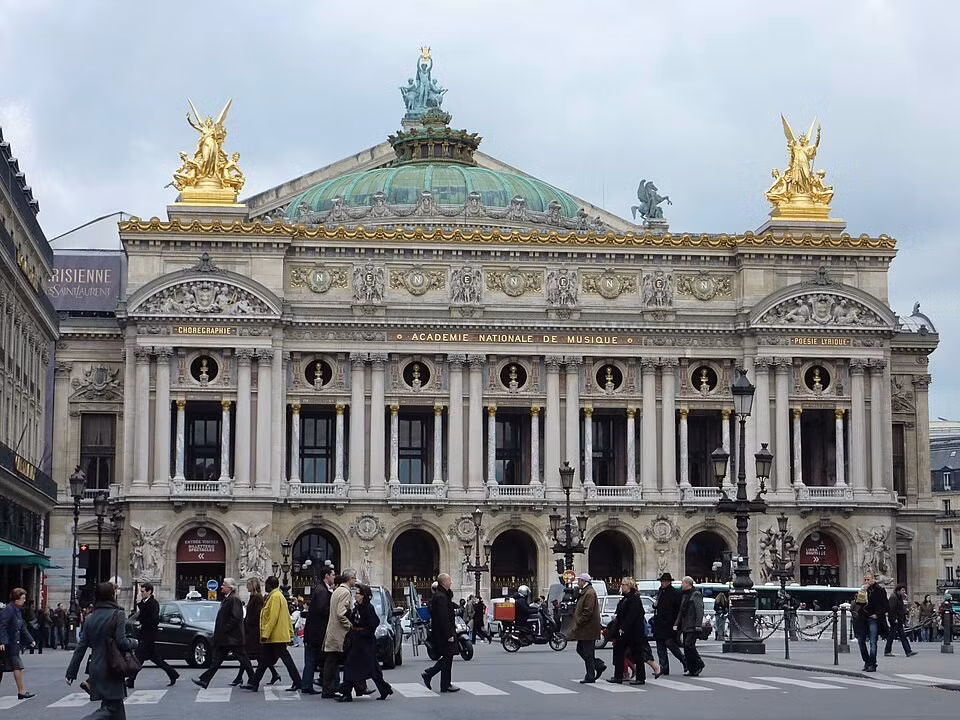 Nhà hát opera Palais Garnier ở thủ đô Paris (Pháp). Ảnh: Wikimedia Commons
