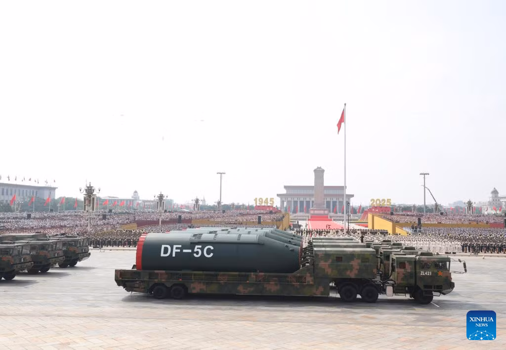 Đội hình tên lửa đạn đạo liên lục địa DF-5C của Trung Quốc trong lễ duyệt binh kỷ niệm 80 năm chiến thắng phát xít tại Bắc Kinh, ngày 3/9/2025. Ảnh tư liệu: Tân Hoa xã.