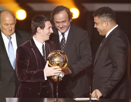 Chiến thắng áp đảo của Messi và Guardiola ảnh 1