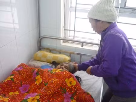 Vụ hành hạ ô sin tại Hà Nội: Nạn nhân lo sợ chủ nhà trả thù ảnh 1