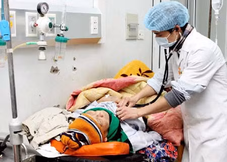Rét đậm, bệnh nhân cấp cứu tăng mạnh ảnh 1
