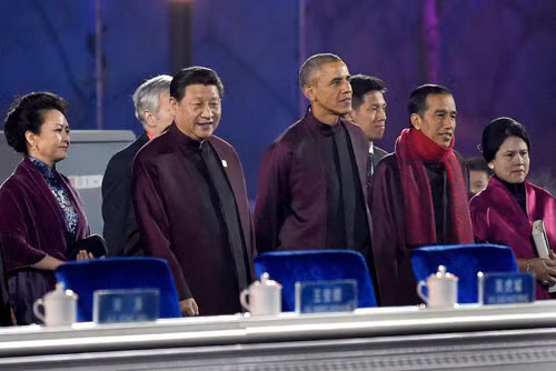 Lãnh đạo APEC trồng cây thắt chặt tình hữu nghị ảnh 14