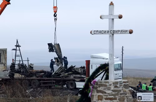 Hà Lan thu dọn mảnh vỡ vụ MH17 ảnh 7