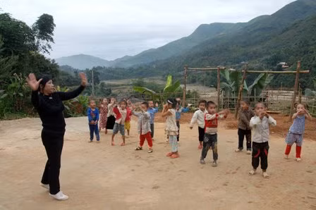 Tâm huyết với trẻ em nghèo vùng cao ảnh 2