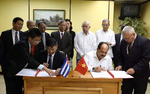 Bí thư Thứ hai ĐCS Cuba tiếp đoàn đại biểu ĐCS Việt Nam ảnh 1