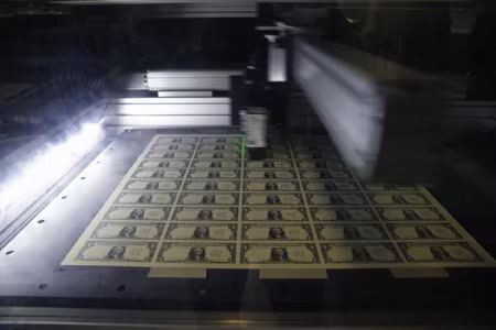 Các công đoạn làm ra đồng 1 USD ảnh 9