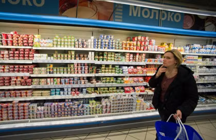 Lệnh trừng phạt của Mỹ, EU tác động đến người dân Nga ảnh 1
