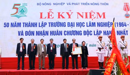 Đại học Lâm nghiệp kỷ niệm 50 năm thành lập trường ảnh 2