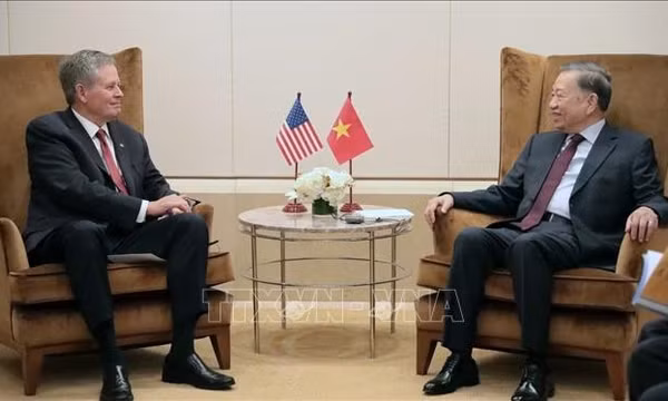 Tổng Bí thư, Chủ tịch nước Tô Lâm tiếp Thượng nghị sĩ Hoa Kỳ Steve Daines
