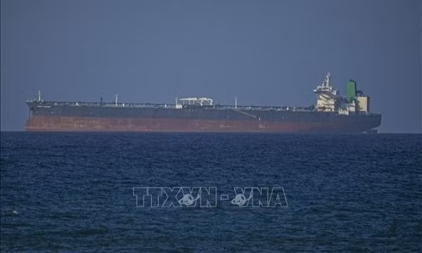 Iran miễn trừ phí quá cảnh qua eo biển Hormuz cho những quốc gia nào?