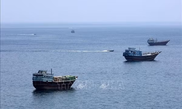 Hàn Quốc rơi vào thế tiến thoái lưỡng nan sau sự cố ở eo biển Hormuz