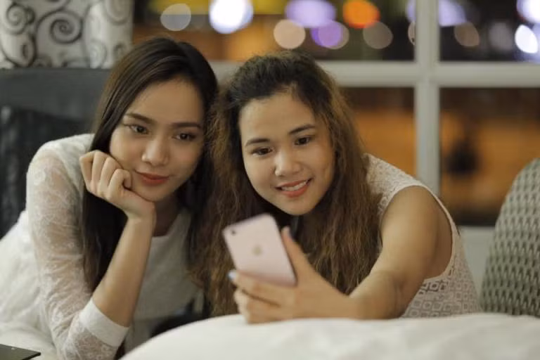 Giữa bão tố dư luận, Trương Kiều Diễm vẫn bình tĩnh tiết lộ viết "Không quay lại" vì em gái ảnh 2