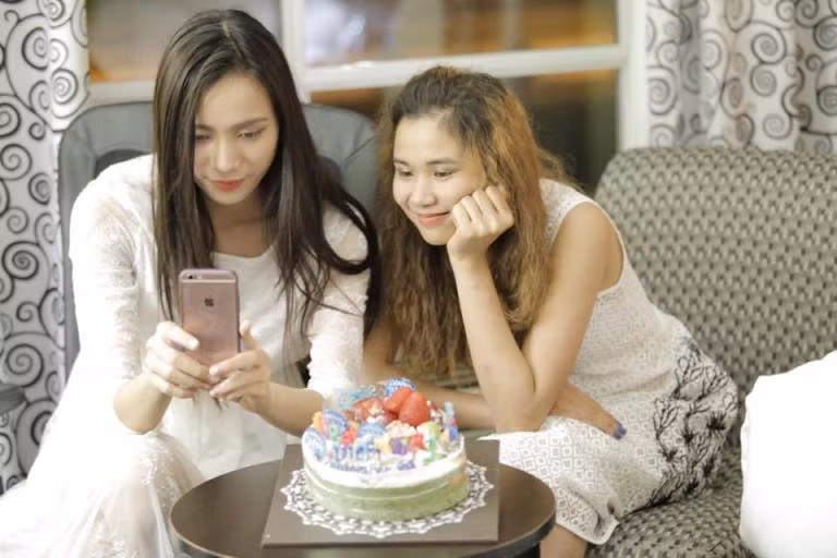 Giữa bão tố dư luận, Trương Kiều Diễm vẫn bình tĩnh tiết lộ viết "Không quay lại" vì em gái ảnh 1