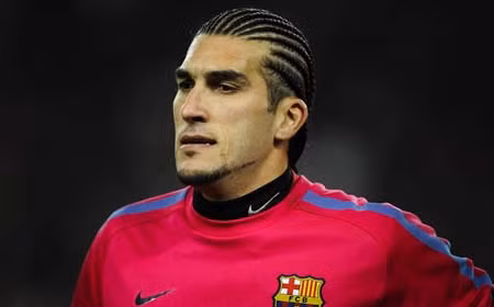 Barca gia hạn hợp đồng với Pinto ảnh 1