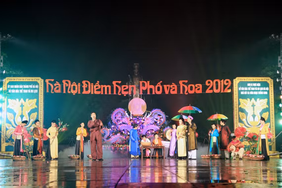 Lễ hội hoa HN 2012: Tan hội nhưng không nát hoa ảnh 1