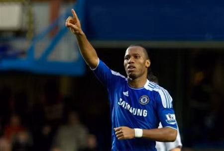 Drogba gia nhập CLB 150 của Chelsea ảnh 1