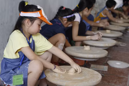 Đến thăm làng gốm Bát Tràng ảnh 4