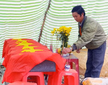 Quảng Ngãi: Truy điệu và an táng 11 hài cốt liệt sỹ ảnh 1