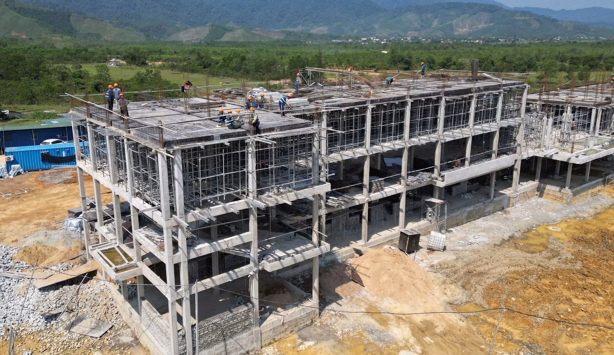 truong-noi-tru-lien-cap-hue-4.jpg