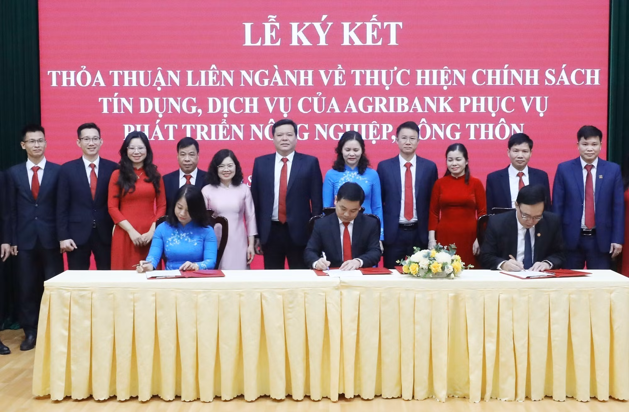 Quang cảnh lễ ký.