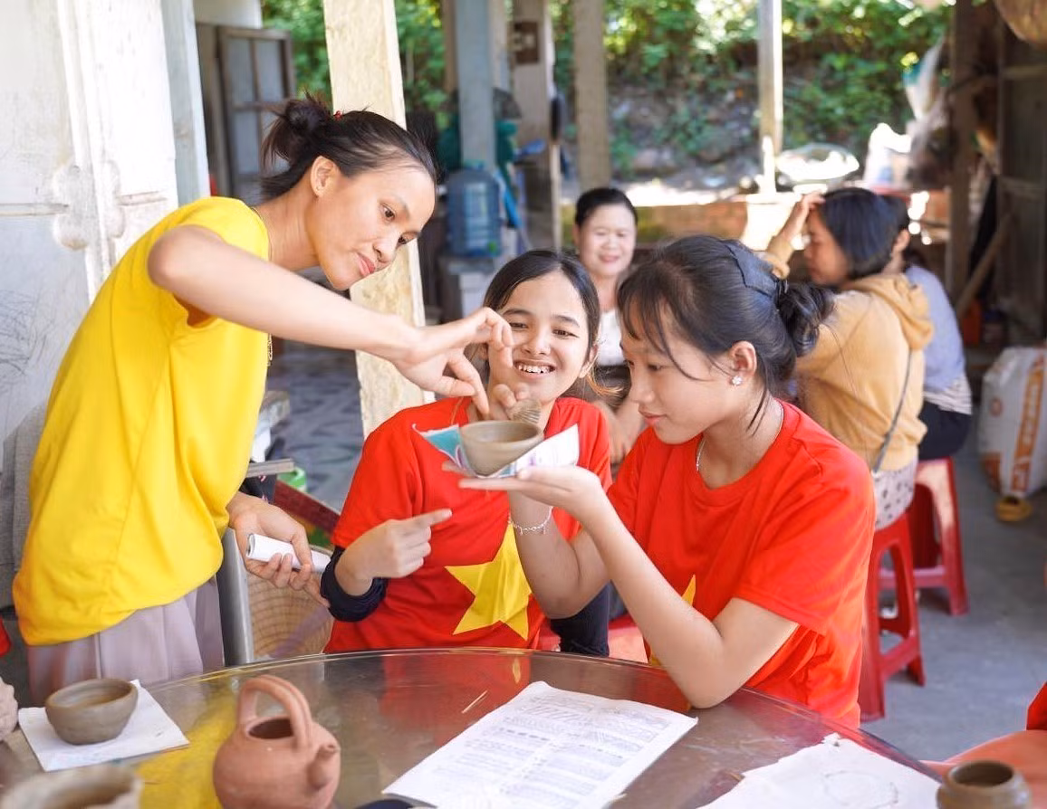 du-lich-cong-dong-tinh-quang-ngai-1.jpg