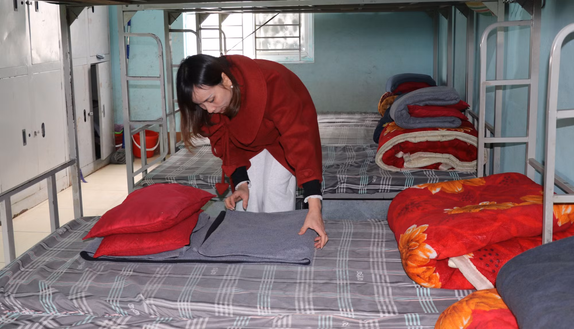 Nhà trường giữ ấm giấc ngủ cho học sinh Trường PTDT Bán trú Tiểu học xã biên giới Tùng Vài (Tuyên Quang) trong những ngày giá rét.