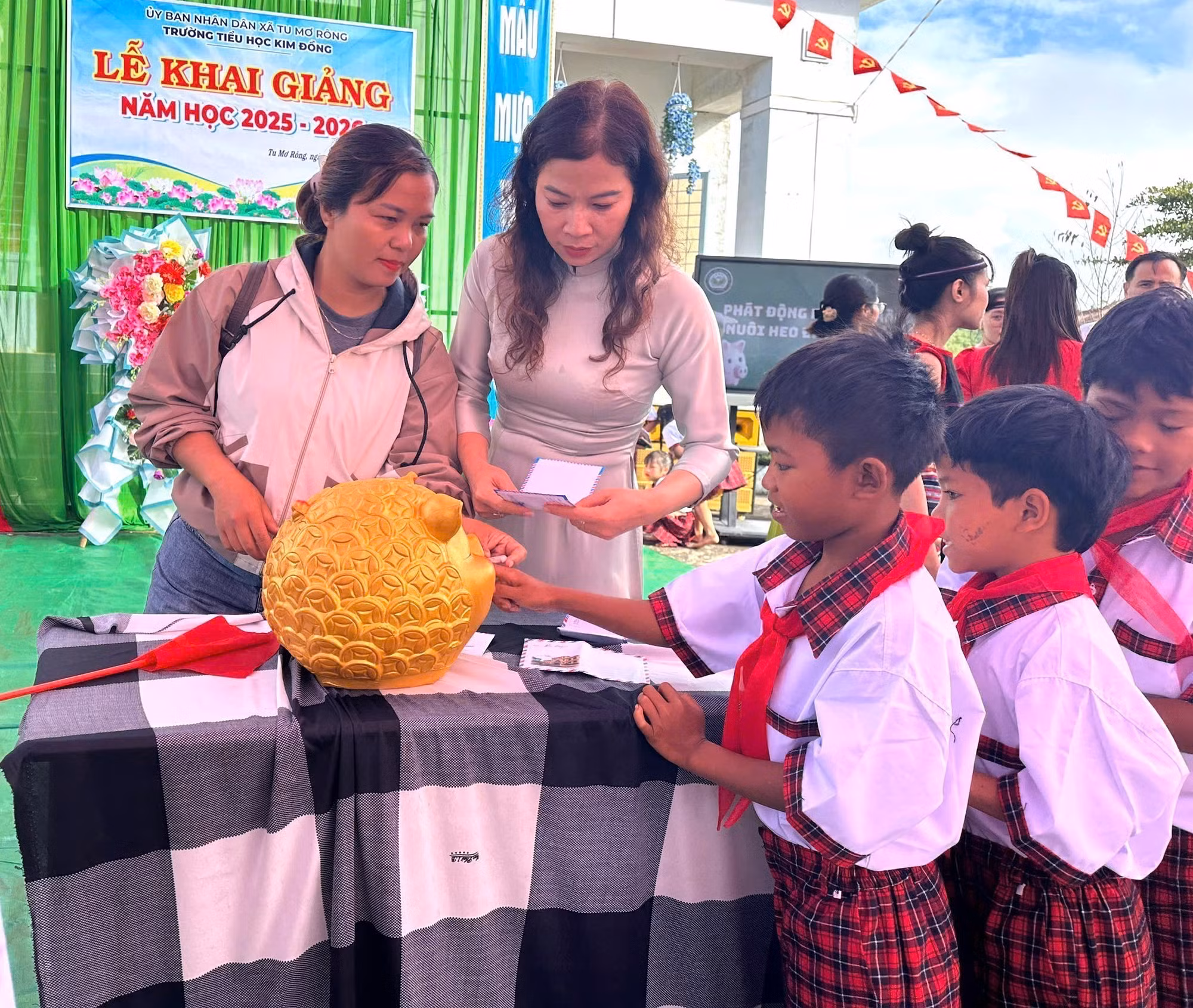 khai-giang-quang-ngai-1.jpg
