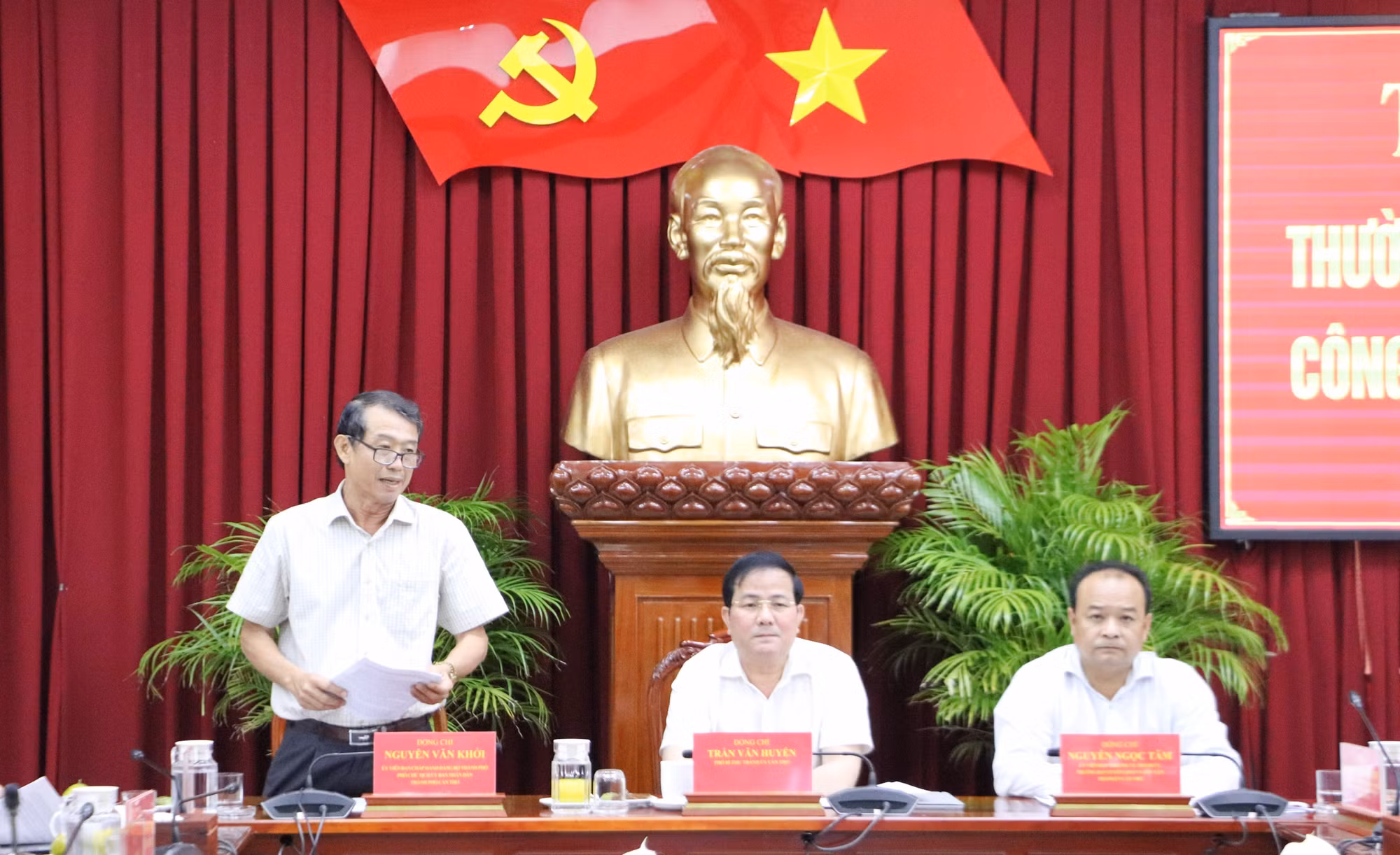 Ông Nguyễn Văn Khởi, Phó Chủ tịch UBND thành phố Cần Thơ, phát biểu.