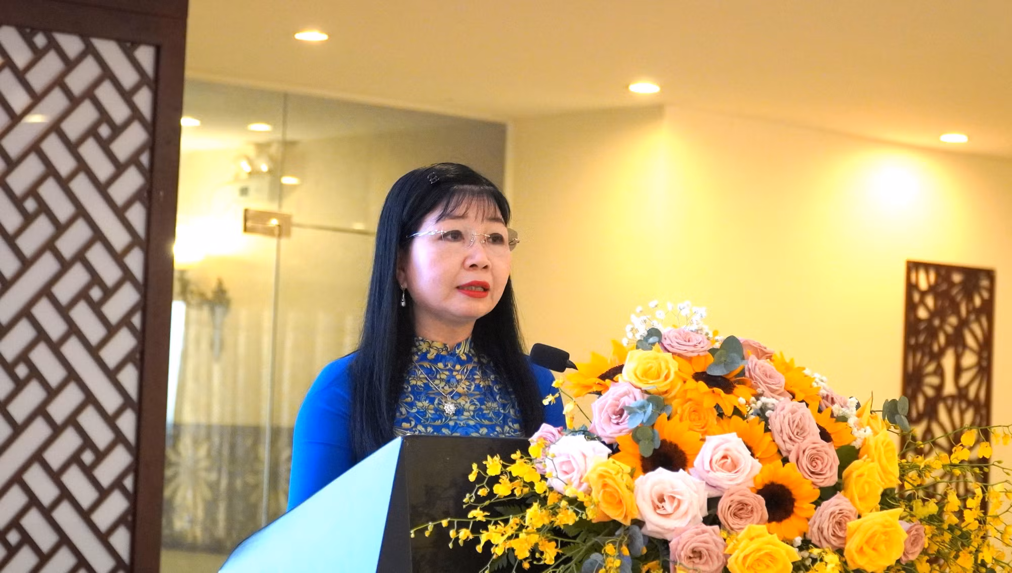 Bà Trần Thị Thanh Hương, Phó Bí thư Tỉnh ủy, Trưởng Đoàn ĐBQH tỉnh, Chủ tịch Ủy ban MTTQ Việt Nam tỉnh An Giang, phát biểu.