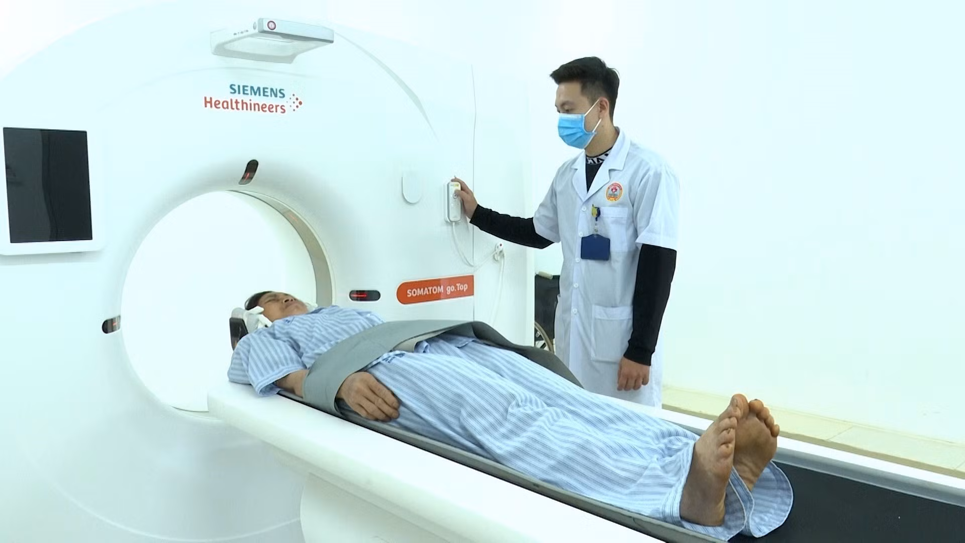 Thiết bị y tế hiện đại được trang bị tại Bệnh viện Quân y 15 phục vụ công tác khám chữa bệnh.