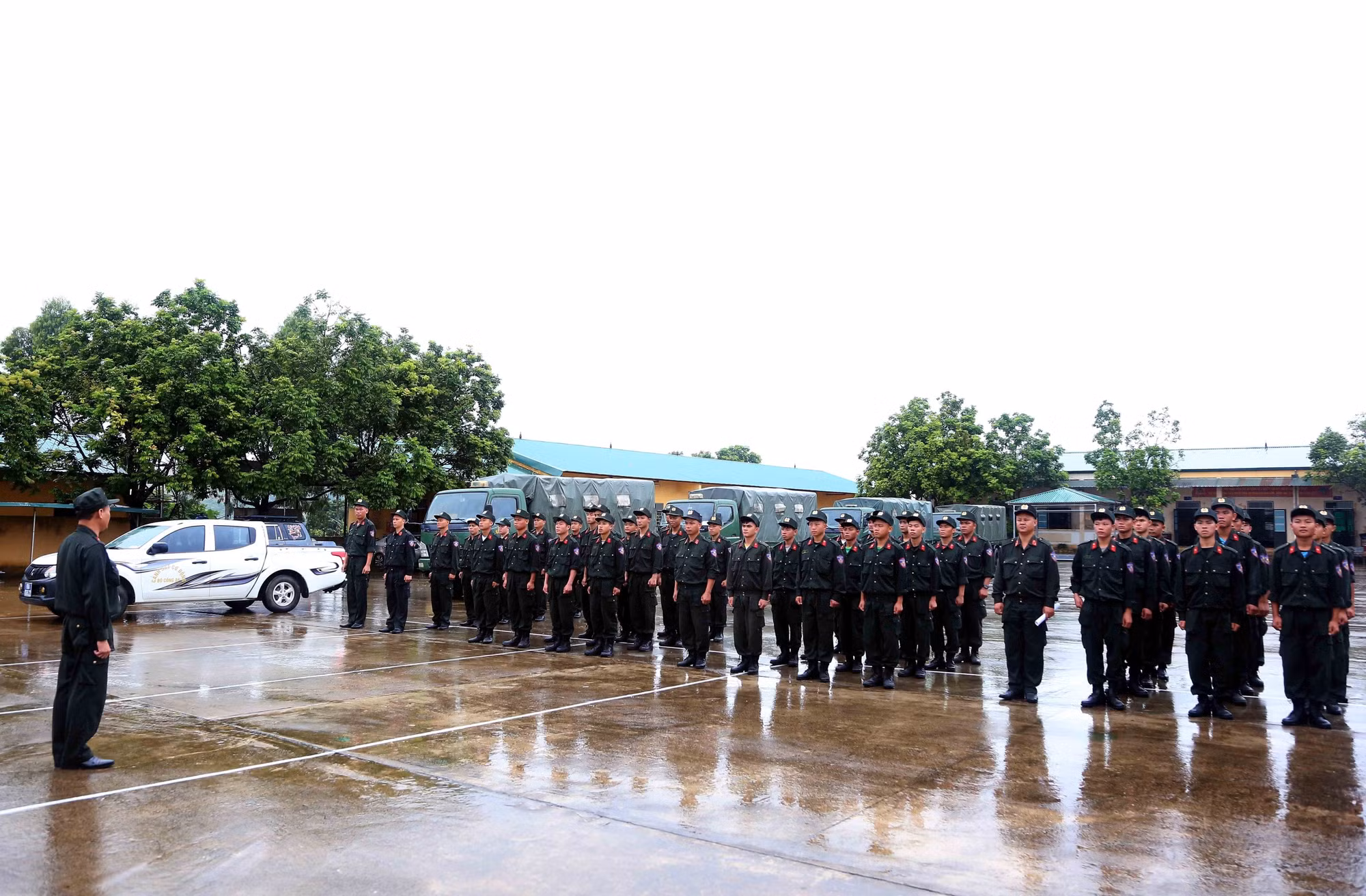 canh-sat-co-dong-son-la-2.jpg