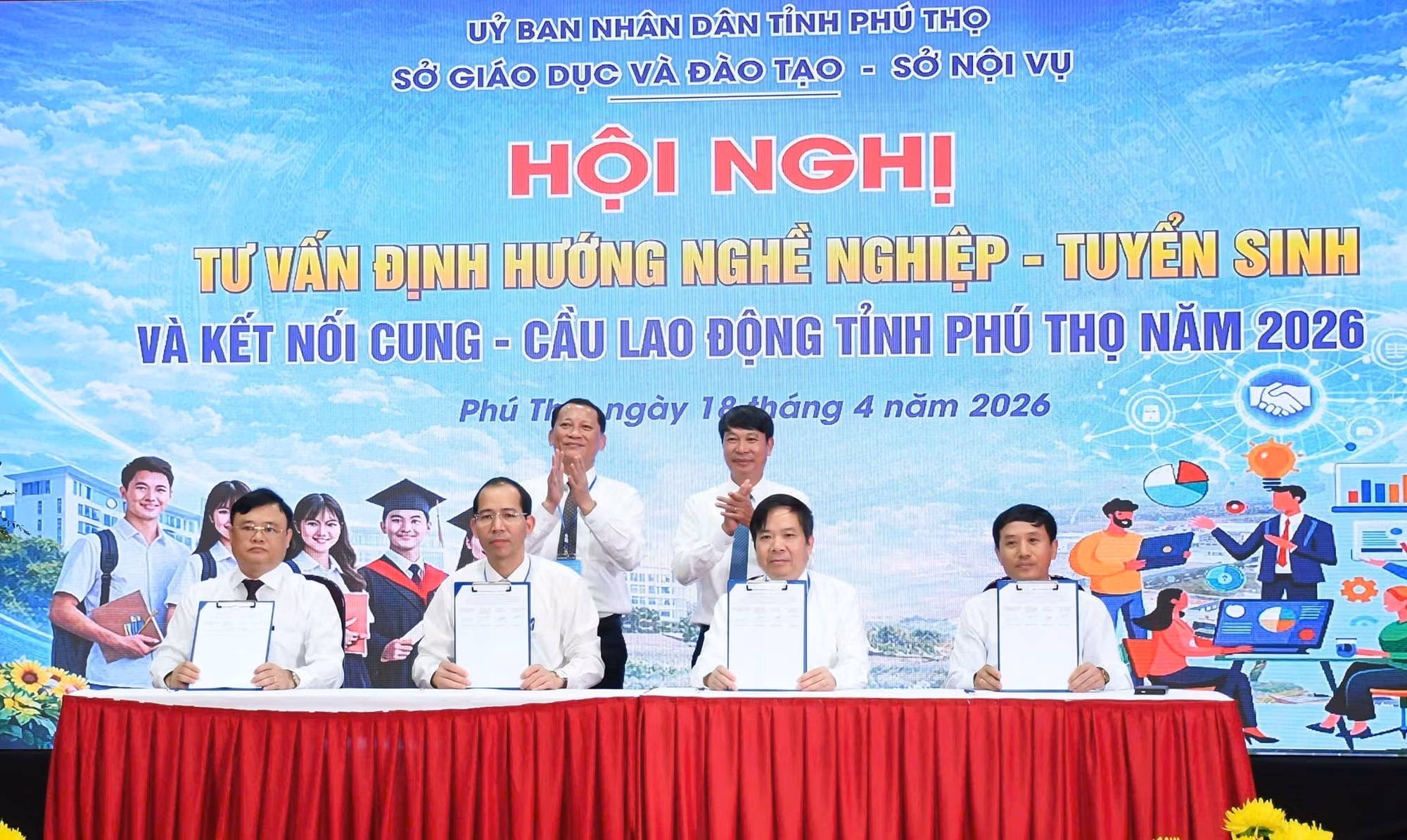 Chương trình phối hợp về đào tạo, cung ứng nguồn nhân lực theo nhu cầu doanh nghiệp trên địa bàn tỉnh Phú Thọ giữa Sở Giáo dục và Đào tạo, Sở Nội vụ, Ban Quản lý các Khu công nghiệp và Trung tâm Xúc tiến đầu tư, hỗ trợ doanh nghiệp.